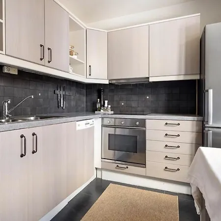 Cozy And Warm 2-room With A Sunny Balcony Διαμέρισμα