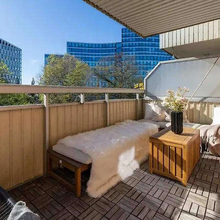 Διαμέρισμα Cozy And Warm 2-room With A Sunny Balcony